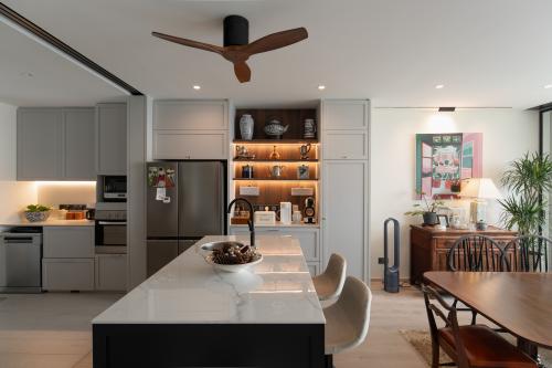 Vintage Kitchen at Ridgewood Condominium
