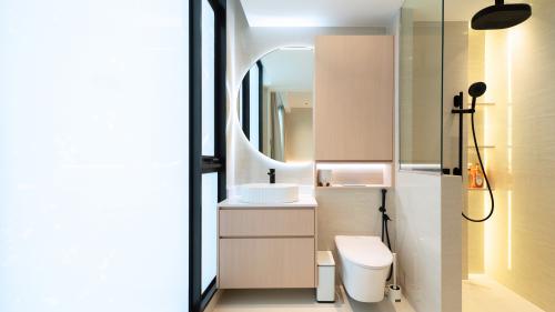 Minimalist Bathroom at The Venue Residence