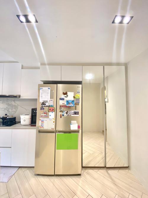 Modern Kitchen at 4 Room Resale
