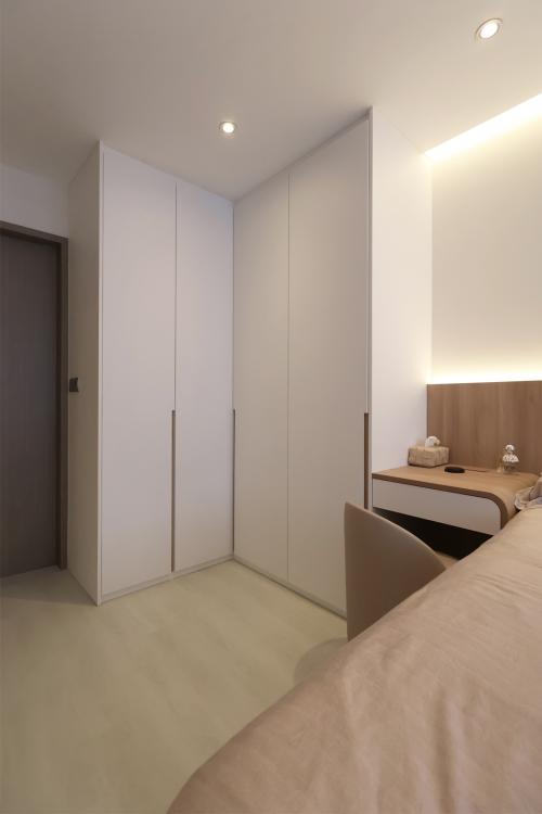 Contemporary Bedroom at 4 Room HDB @ Toa Payoh