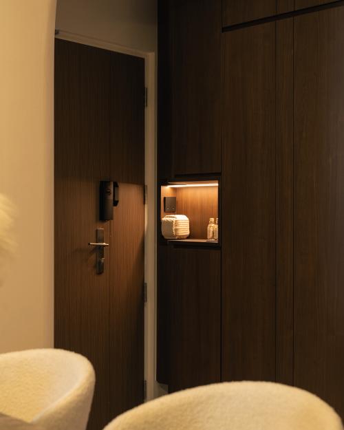 Contemporary Entryway at Champions Green