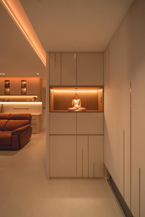 Contemporary Entryway at Waterbay