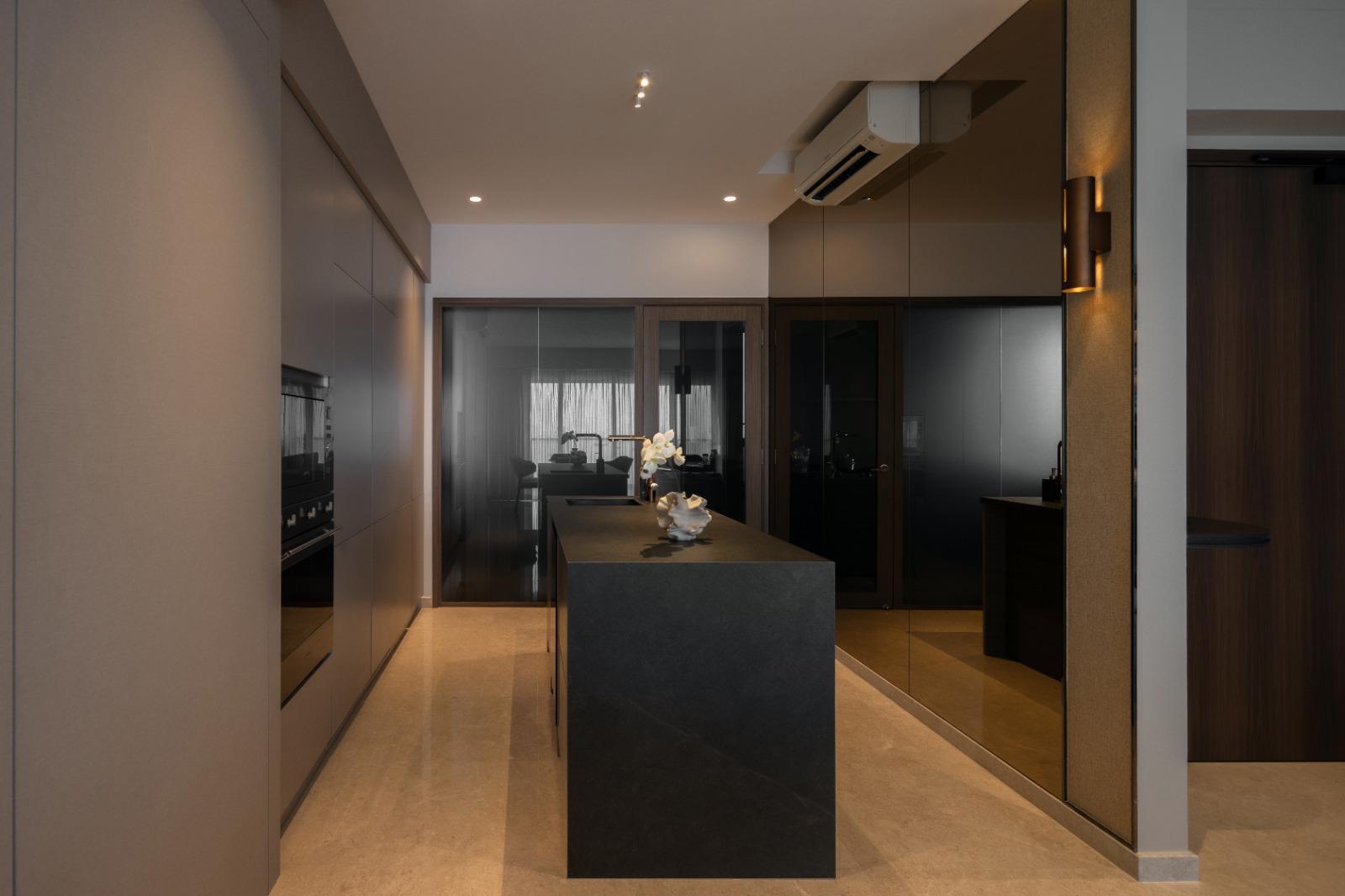 Modern Dining Room with Dining Table and Lighting