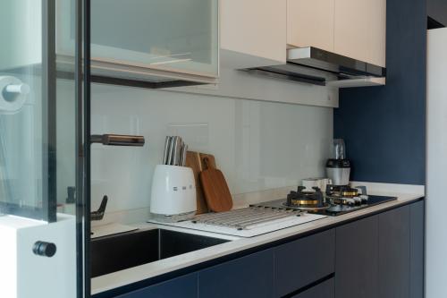 Contemporary Kitchen at 433A Northshore Dr