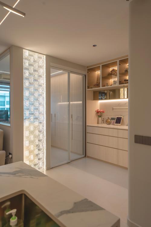 Contemporary Home Office at High Park Residence