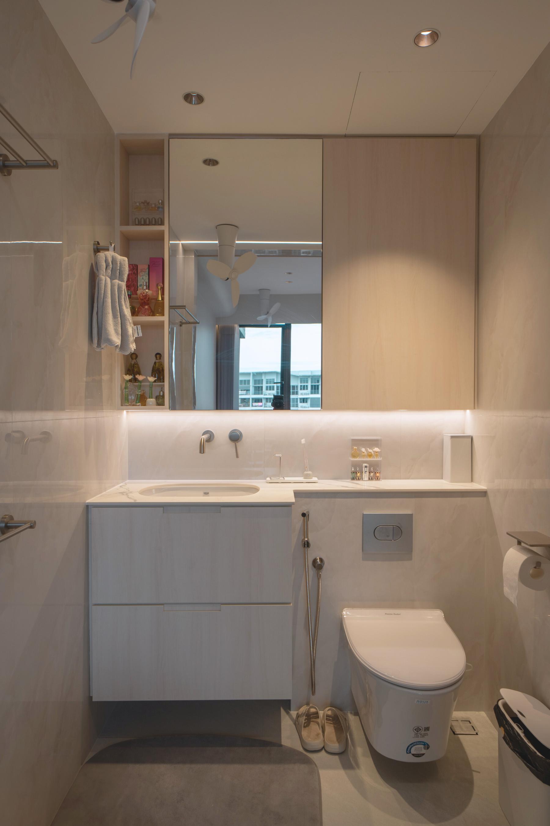 Contemporary Bathroom with Herringbone Tiling and Bathtub