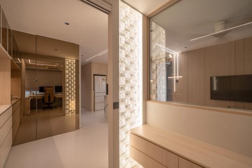 Contemporary Home Office at High Park Residence