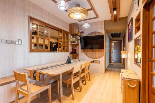 Asian Dining Room at Central Grove Condominium