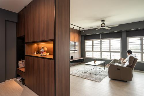 Modern Foyer at 437A Bukit Batok