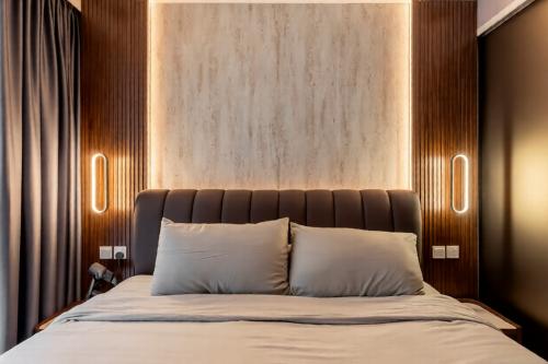 Modern Bedroom at 6 Choa Chu Kang Grove