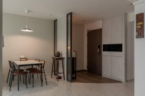 Scandinavian Dining Room at 476C Upper Serangoon View