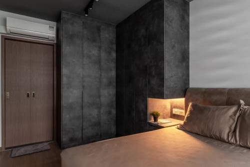 Contemporary Bedroom at 357C Ubi Road 3
