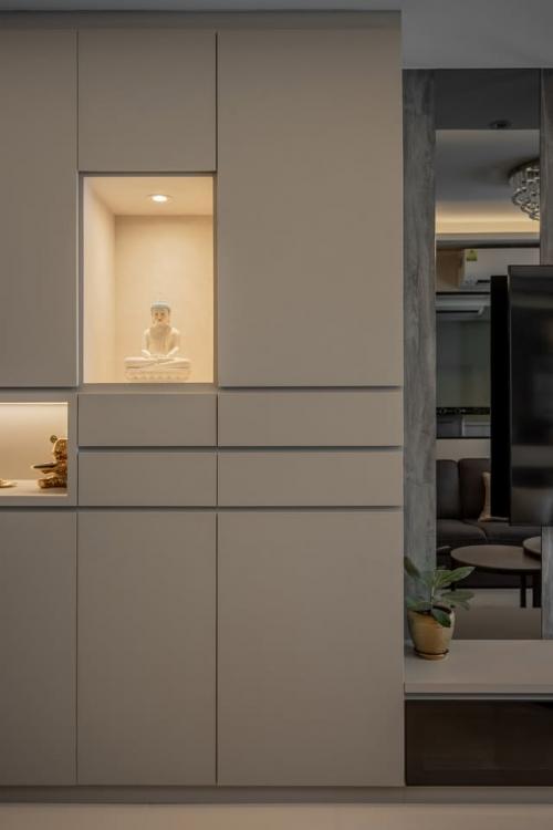 Modern Entryway at 175A Sengkang East Drive