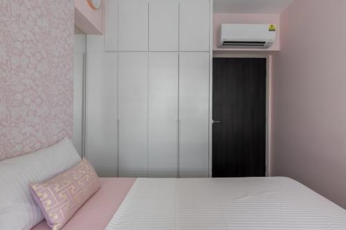 Modern Kids Room at 175A Sengkang East Drive