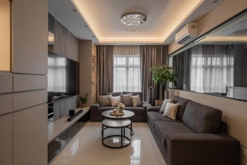Modern Living Room at 175A Sengkang East Drive