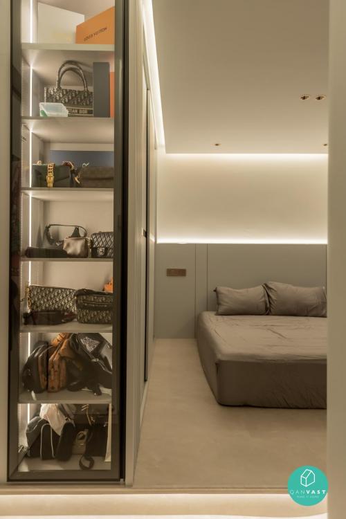Contemporary Bedroom at 141 Bukit Batok Street 11