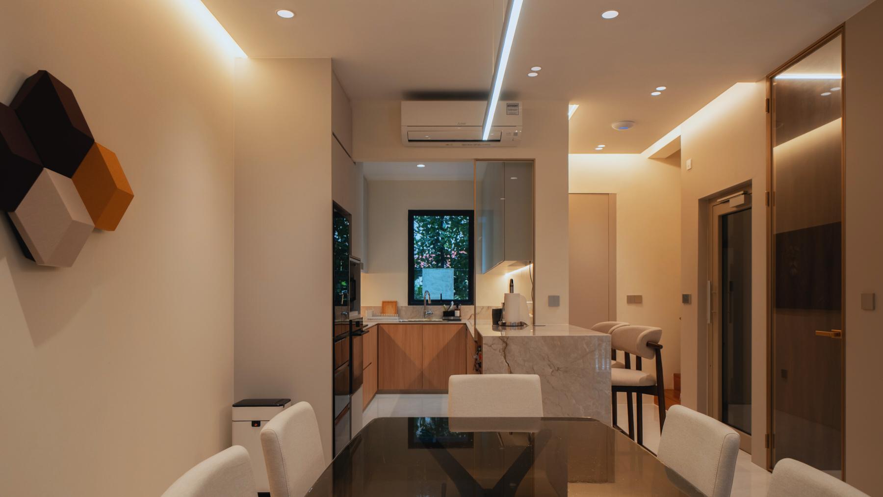 Modern Dining Room with Dining Table and Console Table