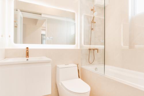 Contemporary Bathroom at 527A Pasir Ris