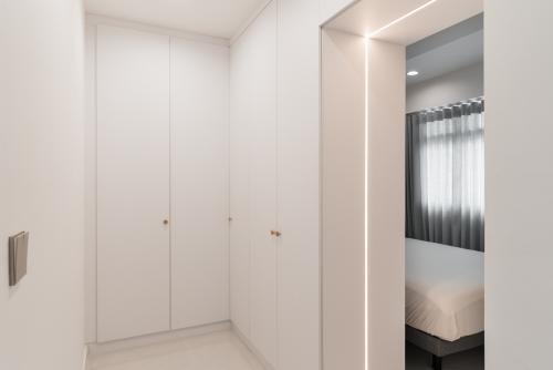 Contemporary Walk-in Wardrobe at 527A Pasir Ris