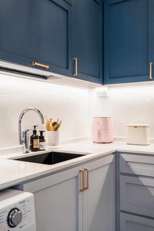 Modern Kitchen at Thompson Impression Condominium