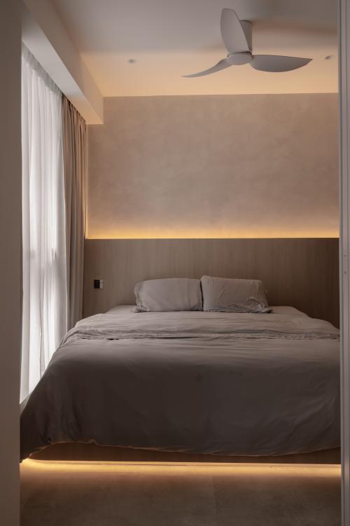 Minimalist Bedroom at 37 Yishun Close