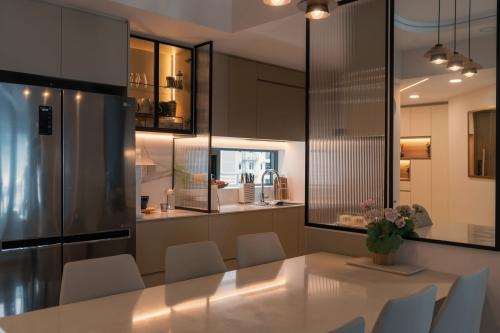 Contemporary Dining Room at Riverbak Fernvale