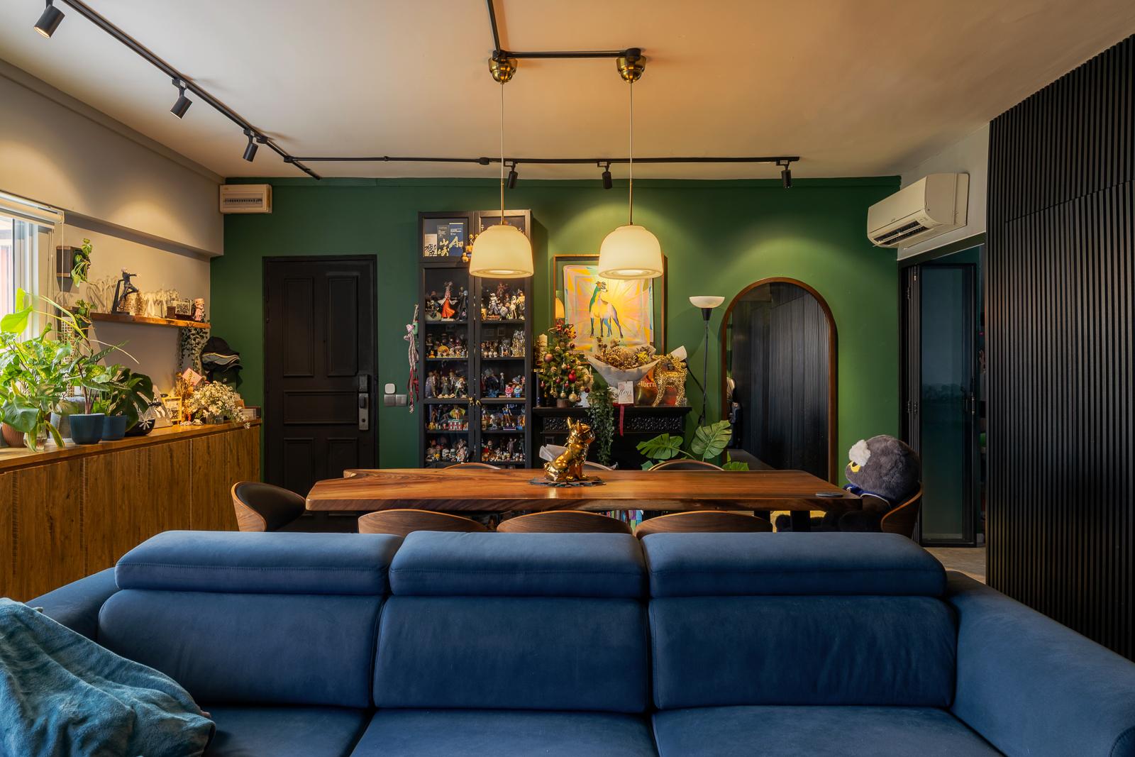 Industrial Dining Room with Dining Table and Lighting