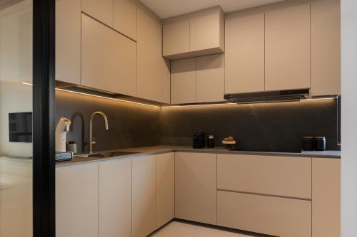 Modern Kitchen at 404B fernvale link