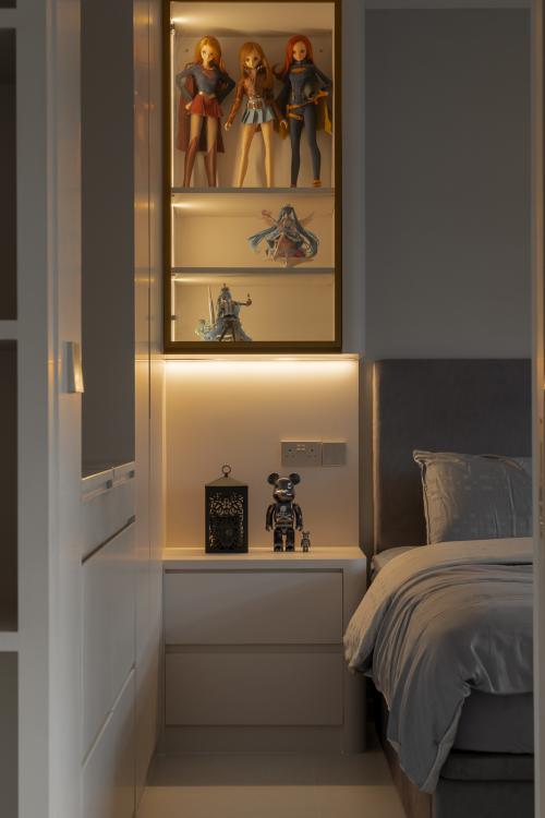 Modern Bedroom at Plantation Crescent (Block 112B)