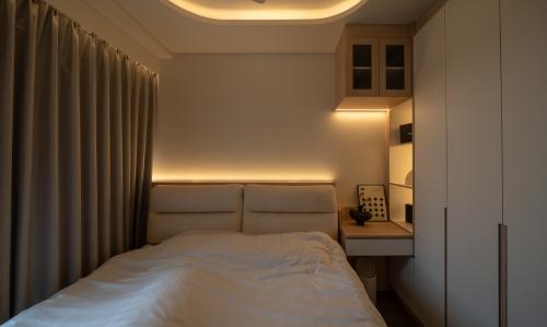 Modern Bedroom at Sims Drive