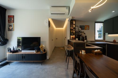 Industrial Kitchen at Floral Drive