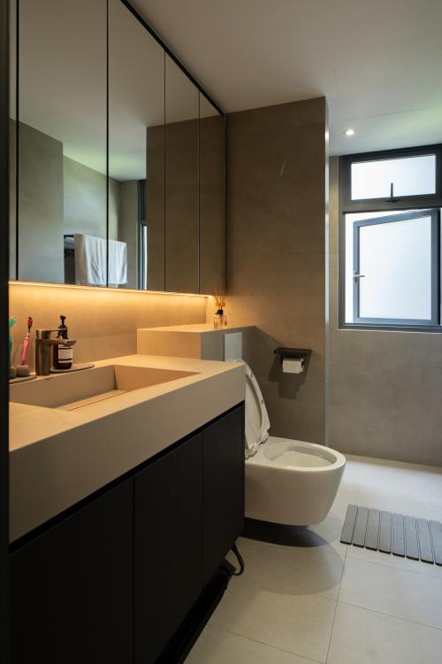 Industrial Bathroom at Floral Drive