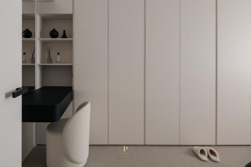 Minimalist Bedroom at 787D Woodlands Crescent