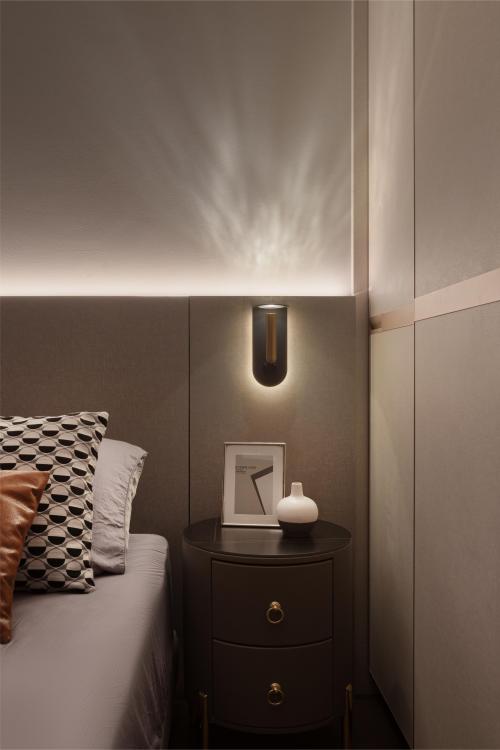 Modern Bedroom at Lattice One