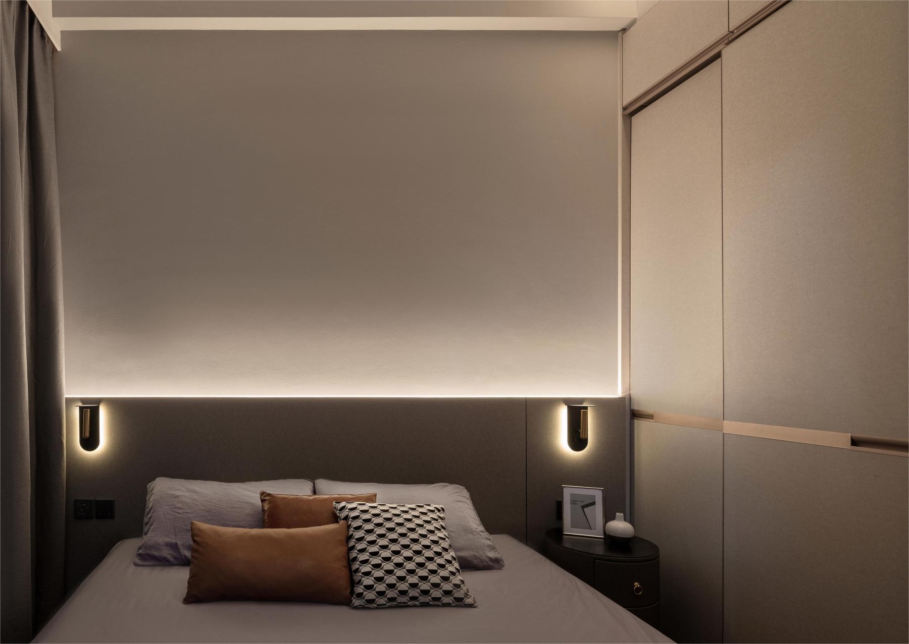 Modern Bedroom with Wardrobe and Sliding Wardrobe