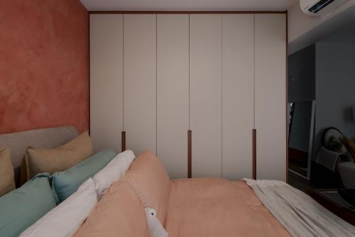 Country Bedroom at Northshore Drive
