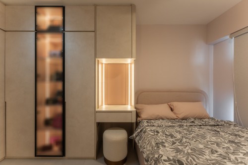 Contemporary Bedroom at 119A Alkaff Crescent