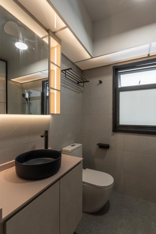 Contemporary Bathroom at 119A Alkaff Crescent