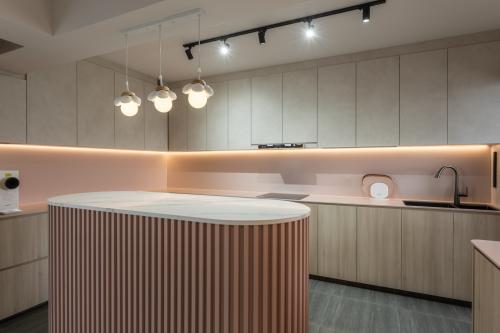 Contemporary Kitchen at 119A Alkaff Crescent