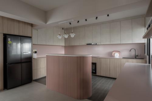 Contemporary Kitchen at 119A Alkaff Crescent