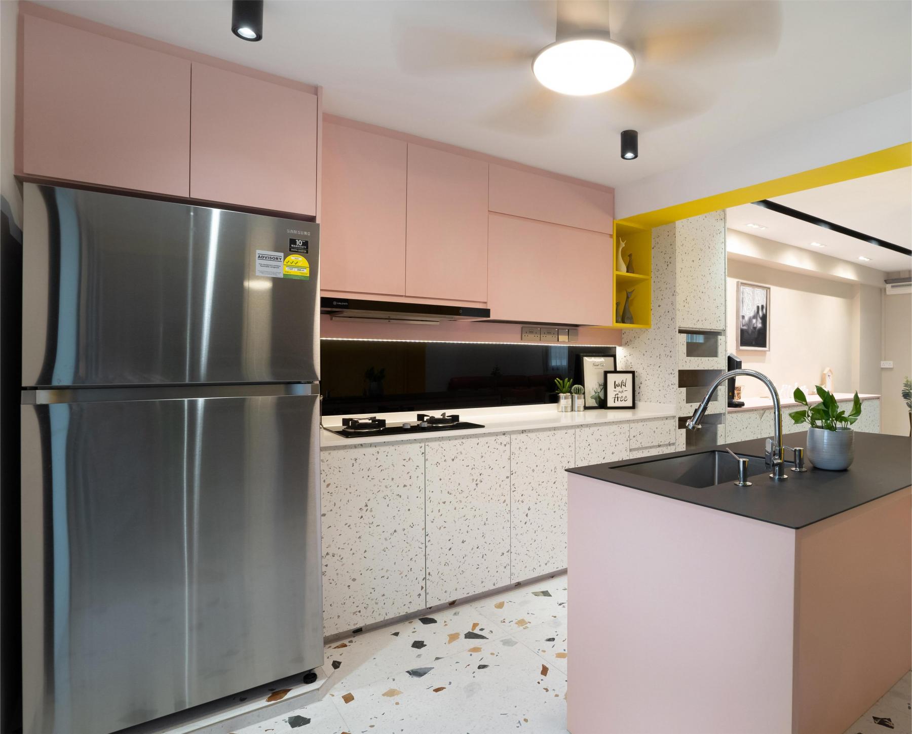 Contemporary Kitchen with Countertop and Kitchen Island