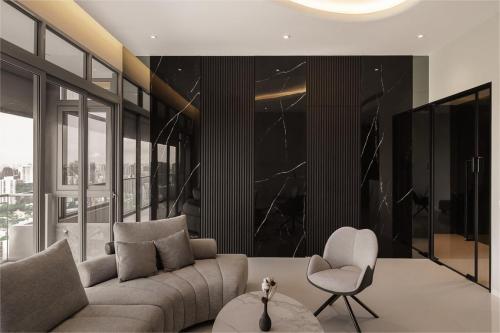 Modern Living Room at Alexandra View