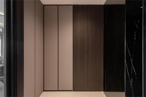 Modern Entryway at Alexandra View