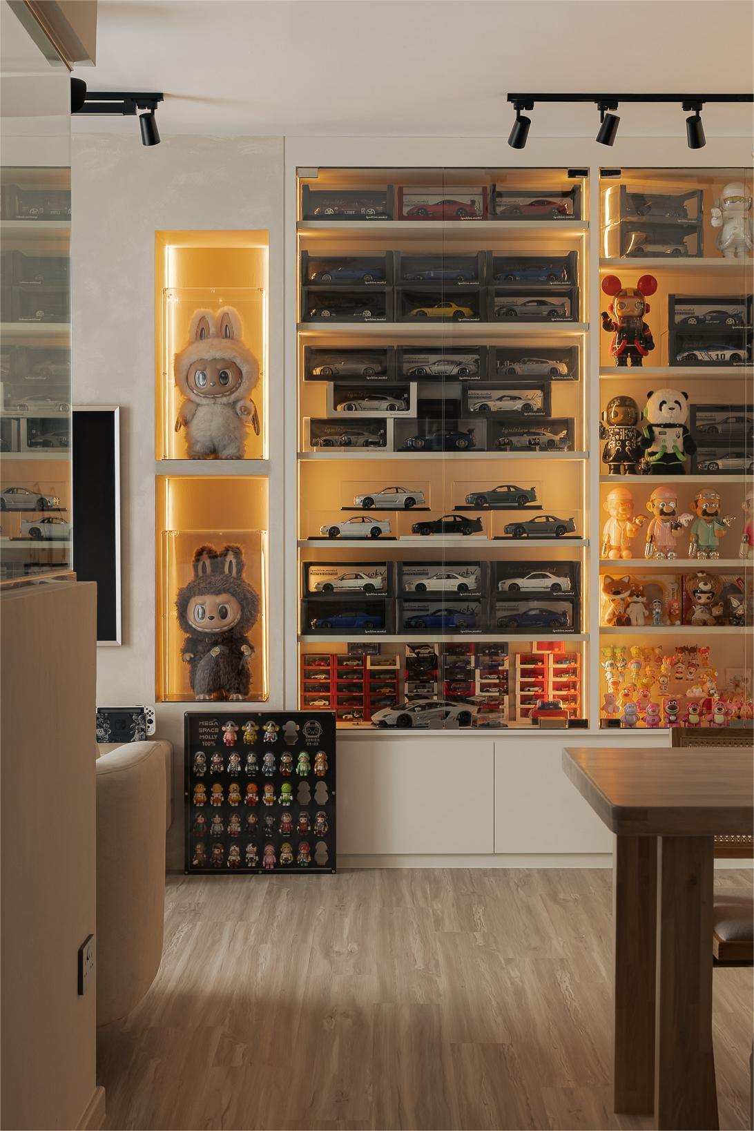 Modern Living Room with Display Cabinets and Lighting