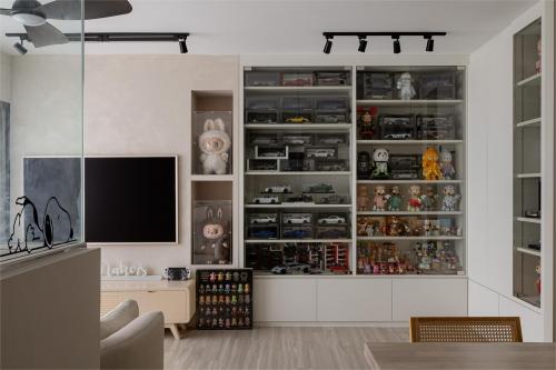 Modern Living Room at Edgedale Plains (Block 122B)