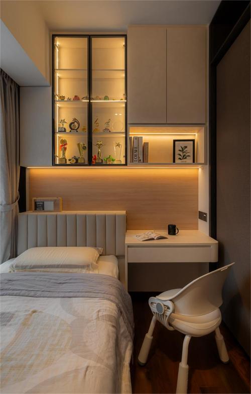 Modern Bedroom at 19 LorongKimis View@Kimis