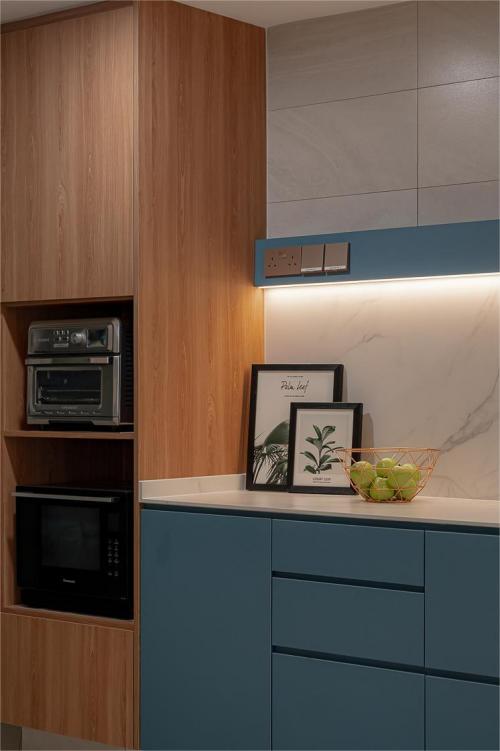 Modern Kitchen at Compass Heights