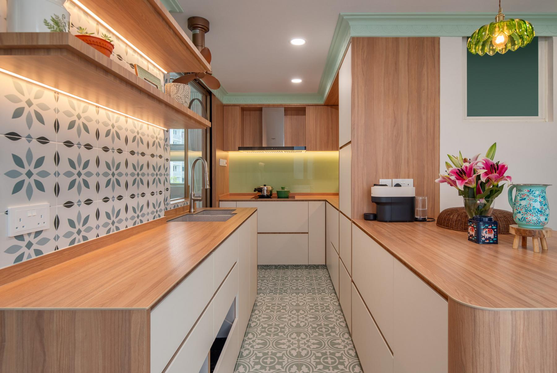 Eclectic Kitchen with Countertop and Homogeneous Tiles