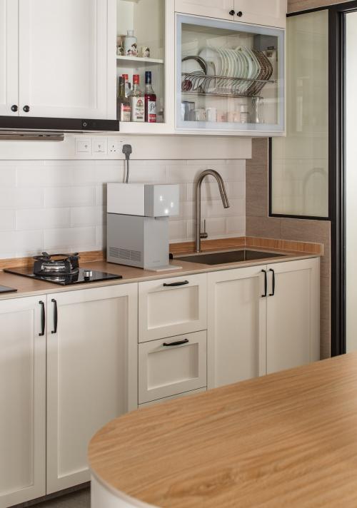 Contemporary Kitchen at 443 NEW PUNGGOL RD