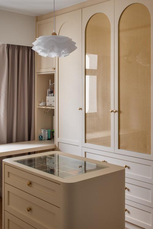 Contemporary Bedroom at 443 NEW PUNGGOL RD